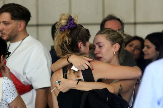 Συγγενείς των θυμάτων της φονικής πυρκαγιάς στο Μάτι